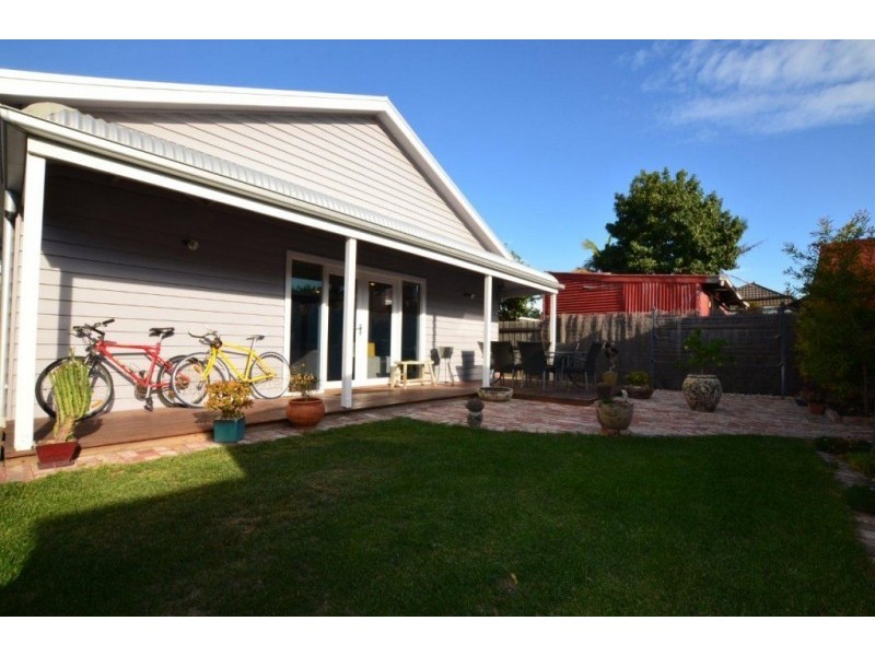 114 Wales St, Kingsville VIC 3012