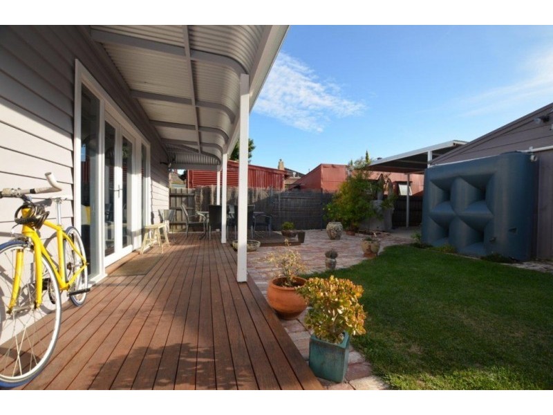 114 Wales St, Kingsville VIC 3012