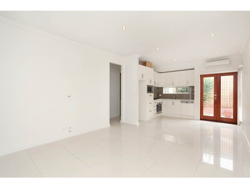 1/12 Rondell Avenue, West Footscray VIC 3012