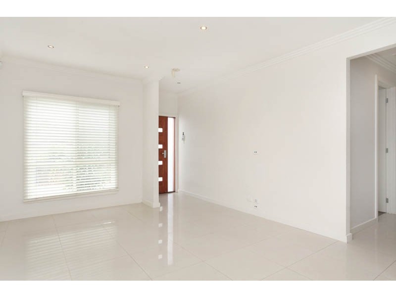 1/12 Rondell Avenue, West Footscray VIC 3012