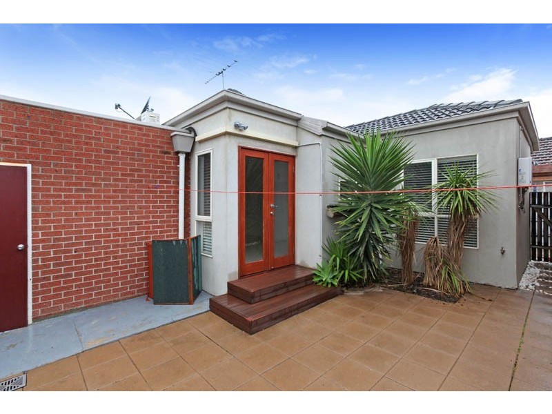1/12 Rondell Avenue, West Footscray VIC 3012