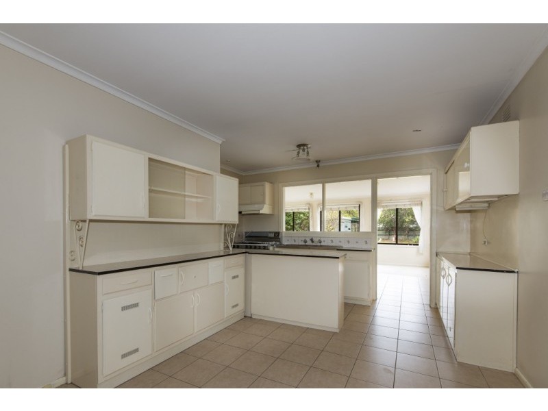 16 Norfolk Street, Maidstone VIC 3012