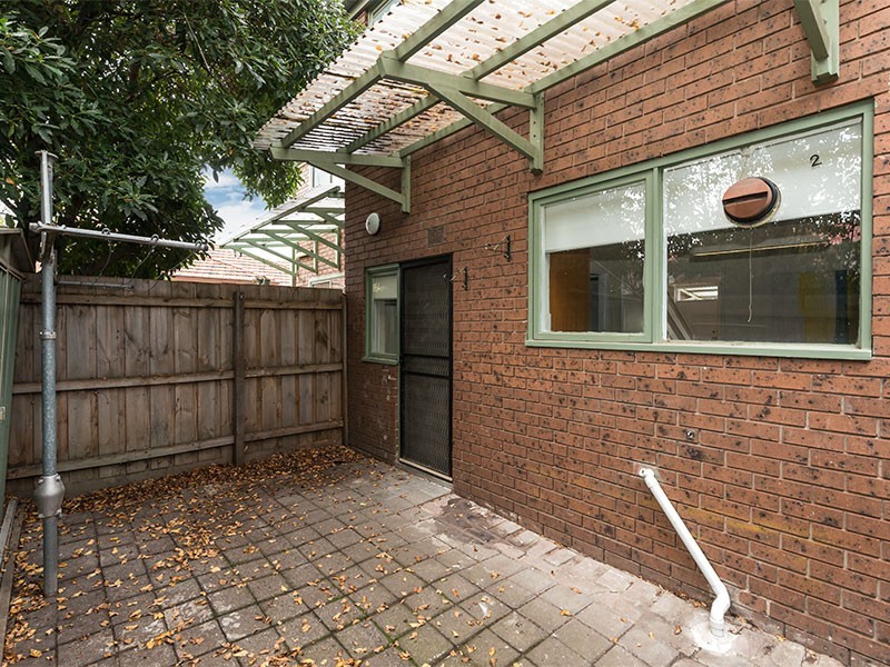 2/85 Ballarat Road, Maidstone VIC 3012