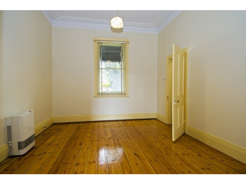 31 Bunbury St, Footscray VIC 3011