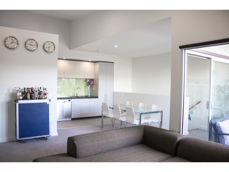 7 Newman Drv, Footscray VIC 3011