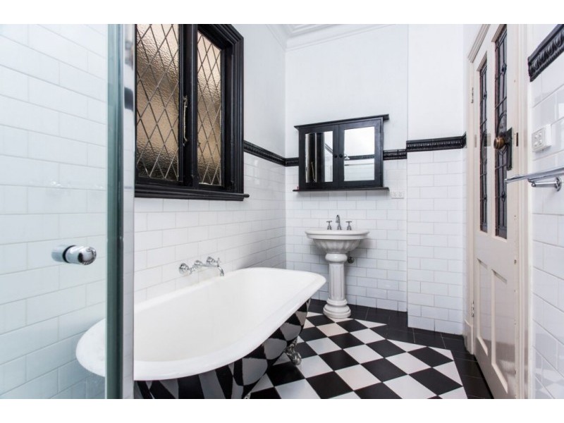 70 Chirnside Street, Kingsville VIC 3012