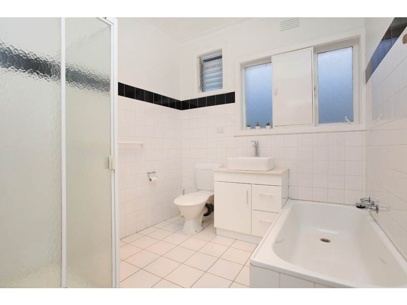 23 McConnell Street, Kensington VIC 3031