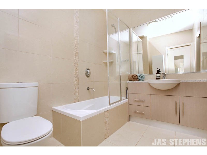 5/7 – 9 Rankins Road, Kensington VIC 3031