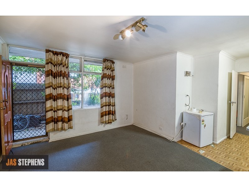 2/38 Hampton Parade, West Footscray VIC 3012