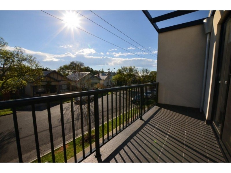 43 Warleigh Road, Footscray VIC 3011