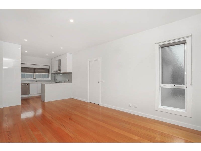 2/68 Madden St, Maidstone VIC 3012