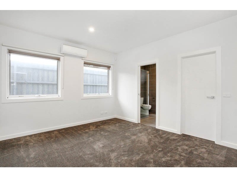 2/68 Madden St, Maidstone VIC 3012