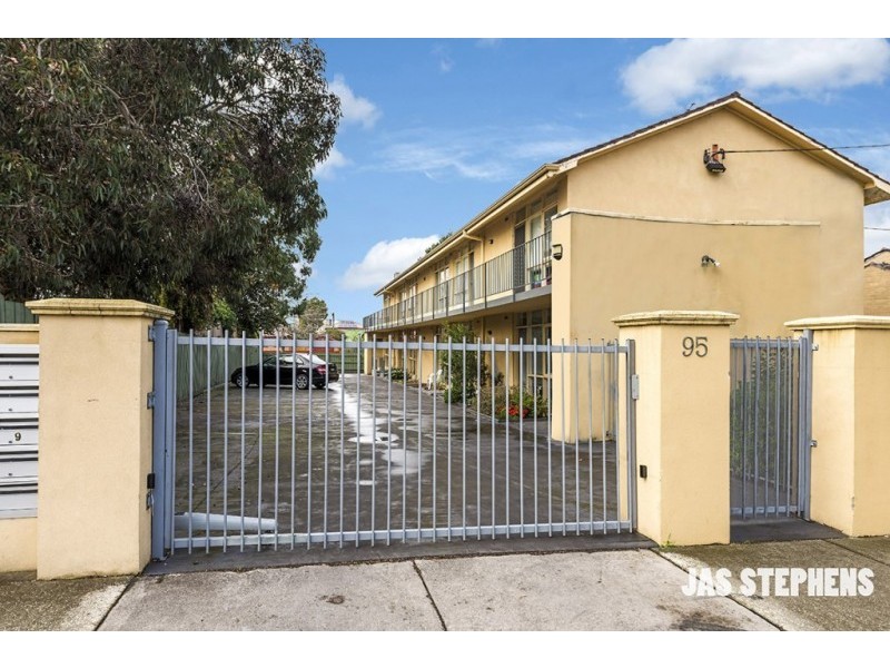 12/95 Summerhill Road, Footscray VIC 3011