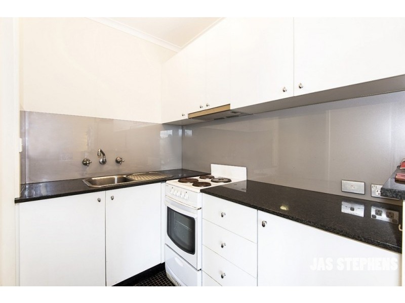 12/95 Summerhill Road, Footscray VIC 3011