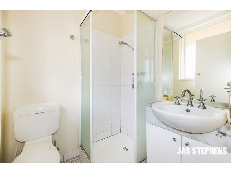 12/95 Summerhill Road, Footscray VIC 3011