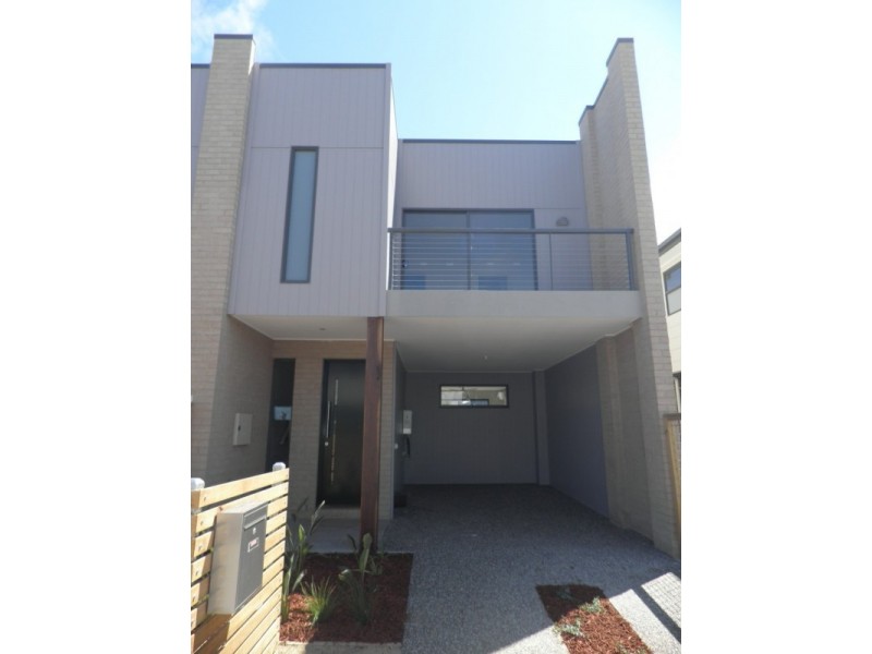 2 Stony Lane, West Footscray VIC 3012