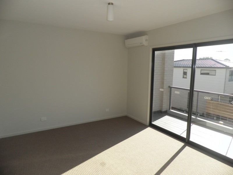 2 Stony Lane, West Footscray VIC 3012