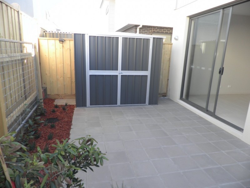 2 Stony Lane, West Footscray VIC 3012