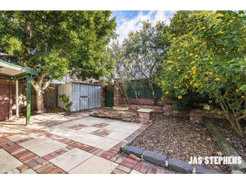 132 Queensville Street, Kingsville VIC 3012