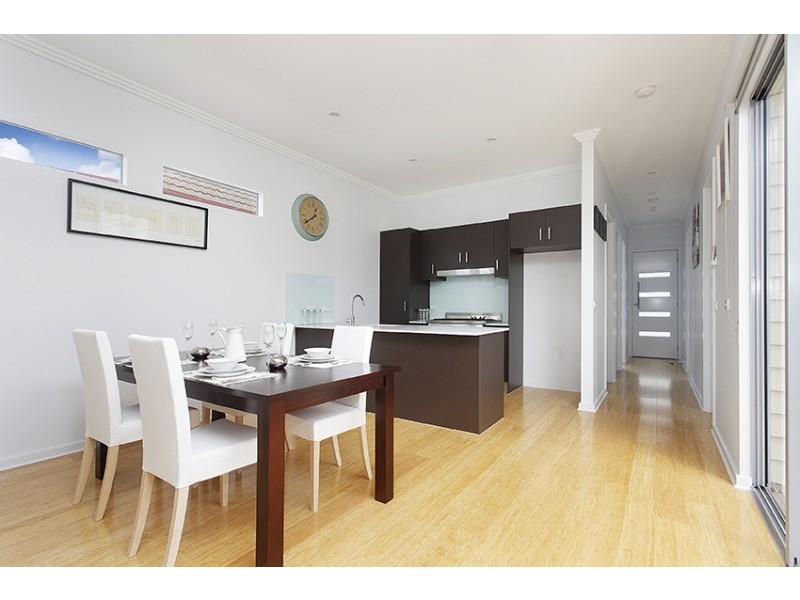 1/140 Morris Street, Sunshine VIC 3020