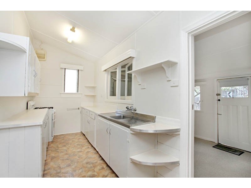 76 Empress Avenue, Kingsville VIC 3012