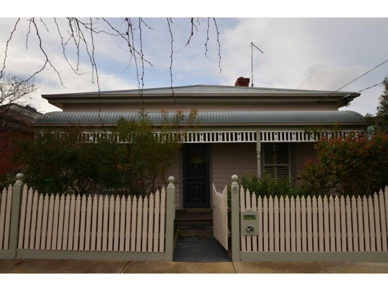 5 Edgar Street, Kingsville VIC 3012