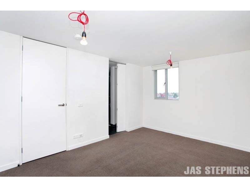 105/2 Alexander Street, Seddon VIC 3011