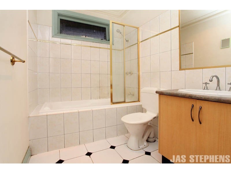 12 Maddock Street, Footscray VIC 3011