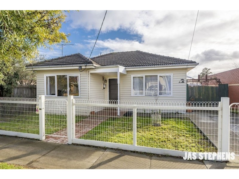 2 Burns Street, Maidstone VIC 3012