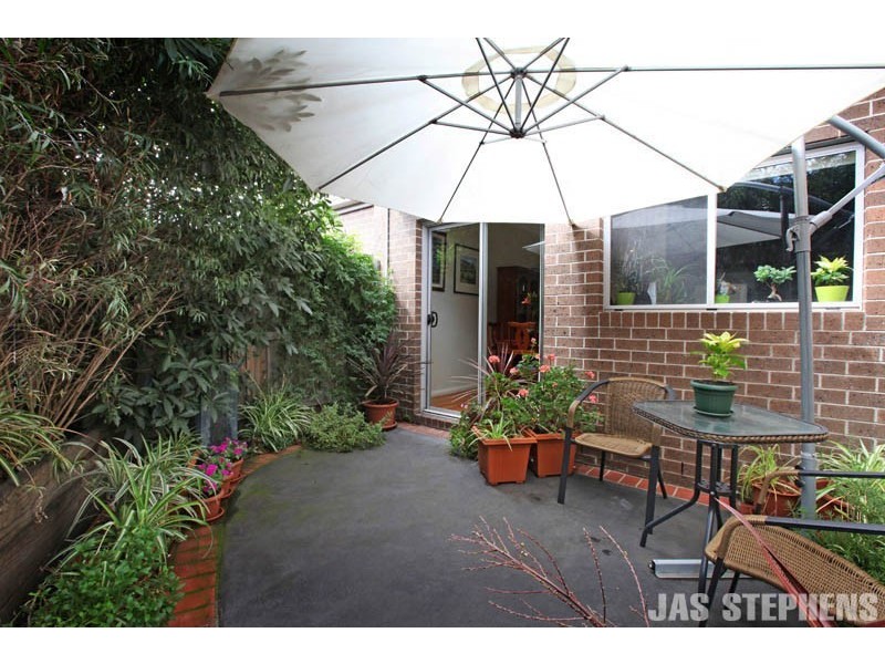 10/21 Waratah Street, West Footscray VIC 3012