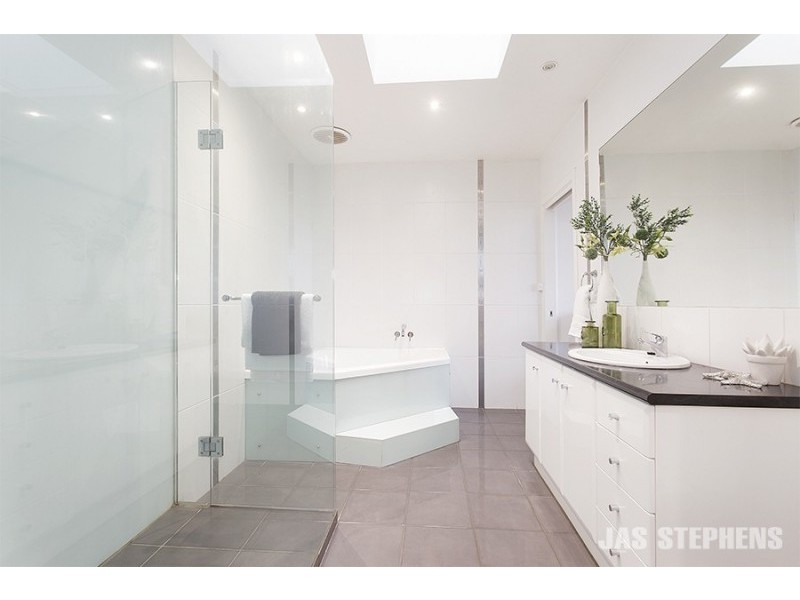 3/18 Clarendon Parade, West Footscray VIC 3012