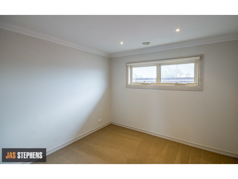 2/36 Vernon Street, South Kingsville VIC 3015