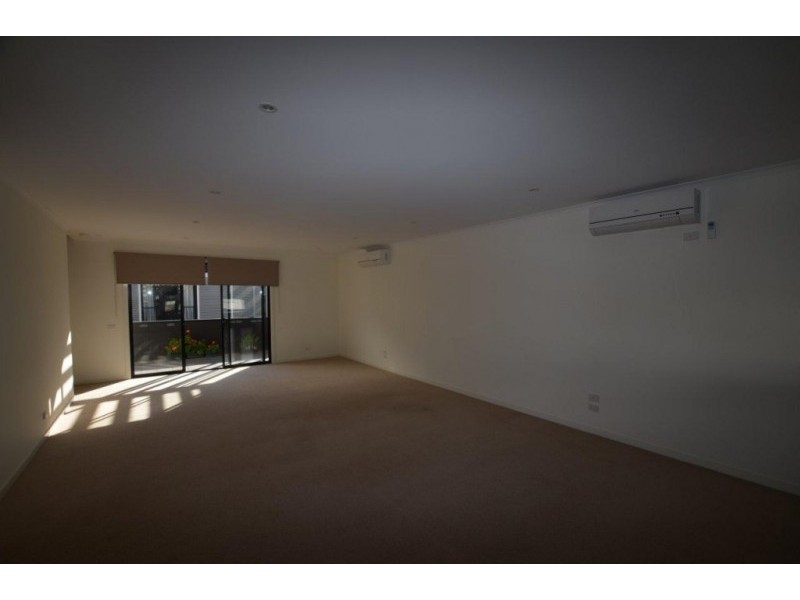 16/20 Hewitt Avenue, Footscray VIC 3011