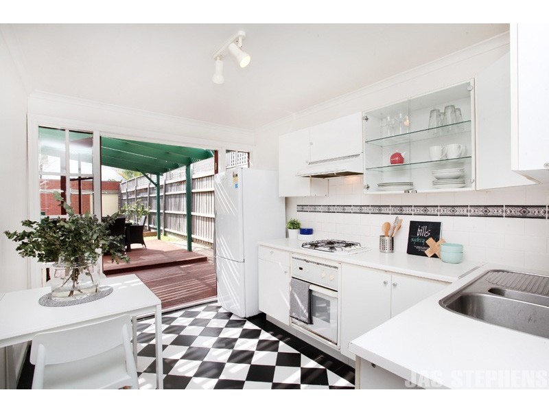 4 Berry Street, Yarraville VIC 3013