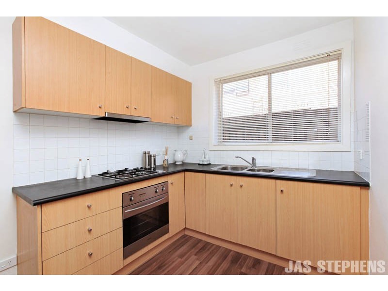 1/5 Gordon Street, Footscray VIC 3011