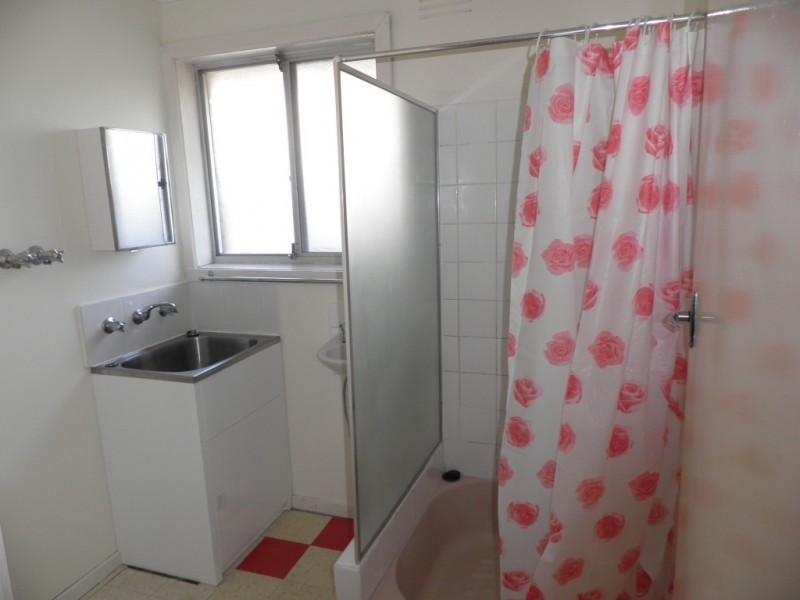 4/35 New Street, South Kingsville VIC 3015