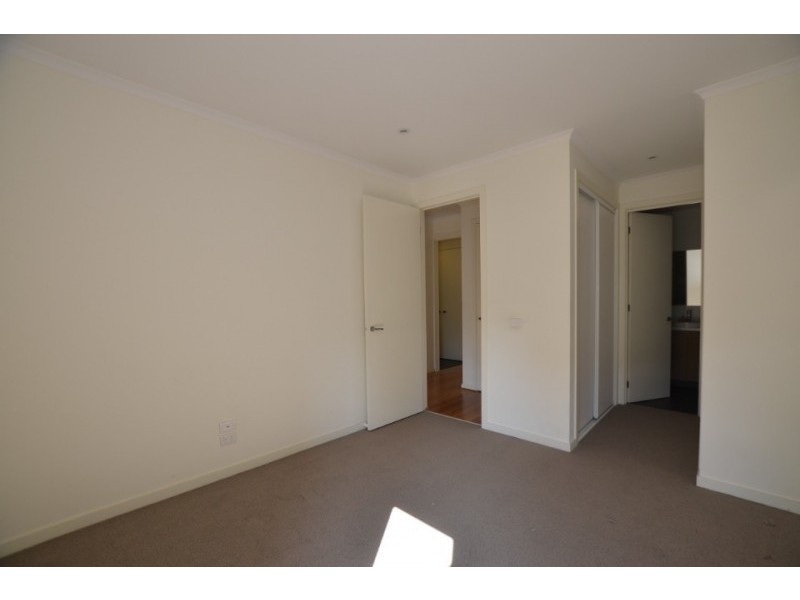 4 Beaurepaire Parade, Footscray VIC 3011