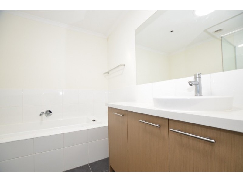 4 Beaurepaire Parade, Footscray VIC 3011