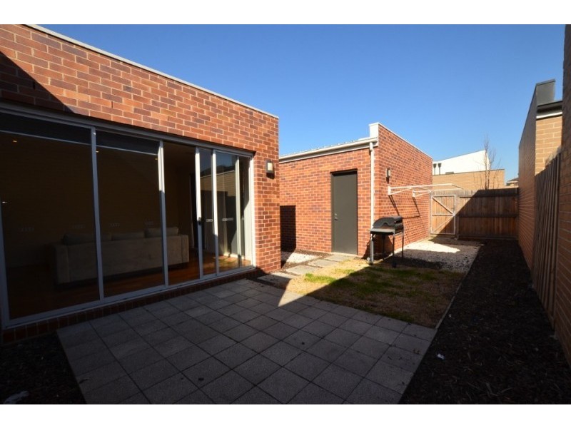 4 Beaurepaire Parade, Footscray VIC 3011