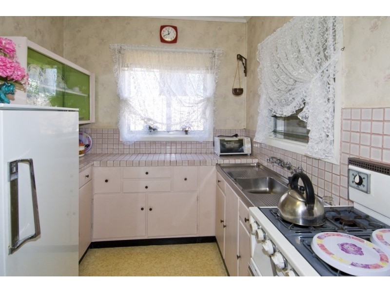 6 View Street, West Footscray VIC 3012