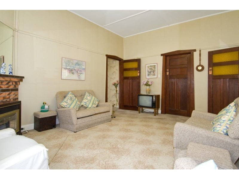 6 View Street, West Footscray VIC 3012