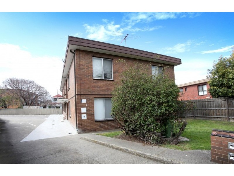 1/6 Hatfield Court, West Footscray VIC 3012