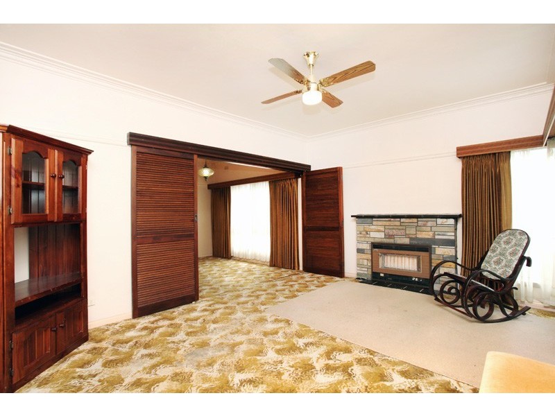 44 Watt Street, South Kingsville VIC 3015