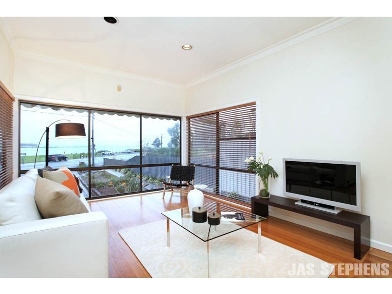 72 The Strand, Newport VIC 3015