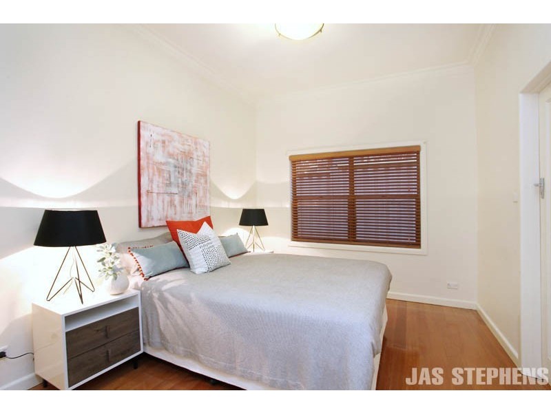 72 The Strand, Newport VIC 3015