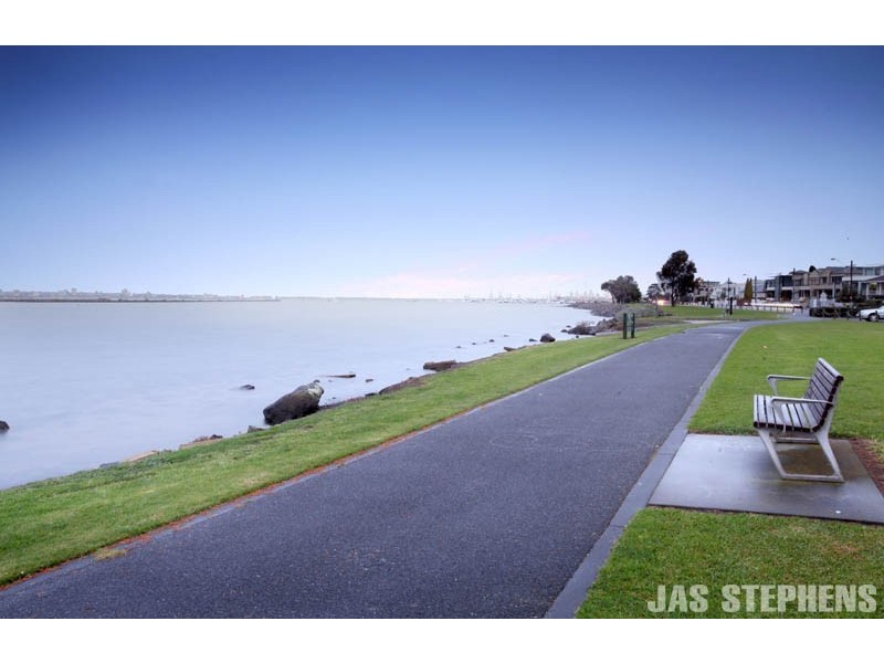 72 The Strand, Newport VIC 3015