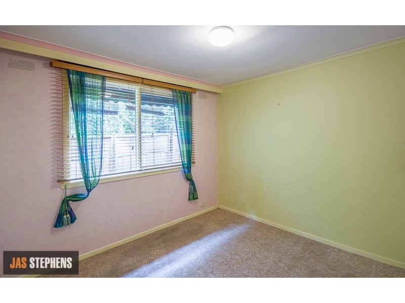 11/119 Essex Street, West Footscray VIC 3012