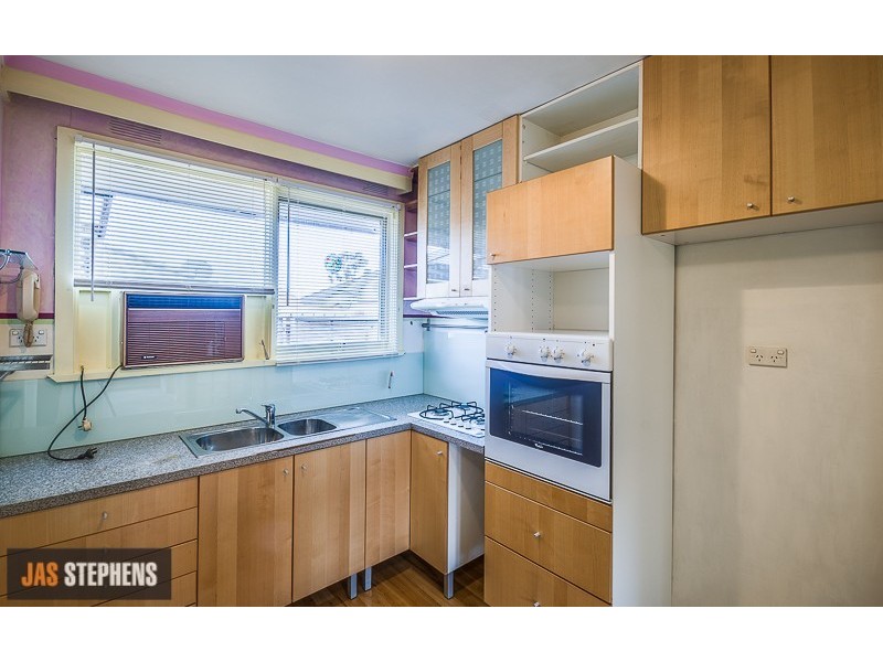 11/119 Essex Street, West Footscray VIC 3012