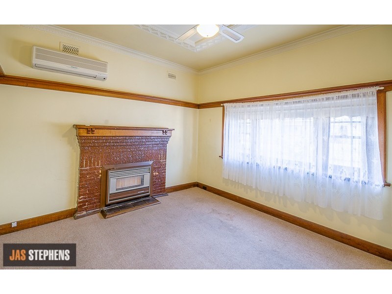 33 Howard Street, Maidstone VIC 3012