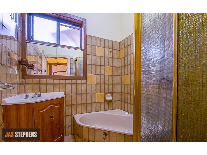 33 Howard Street, Maidstone VIC 3012